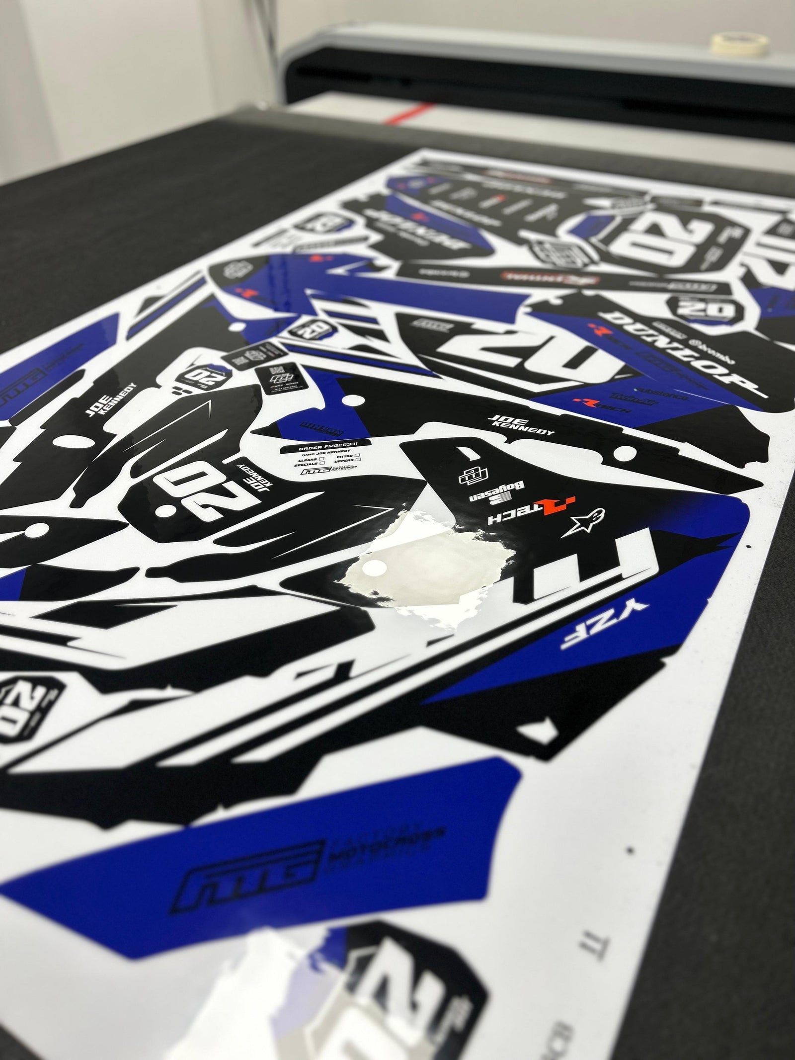 Yamaha Black Graphics Kit