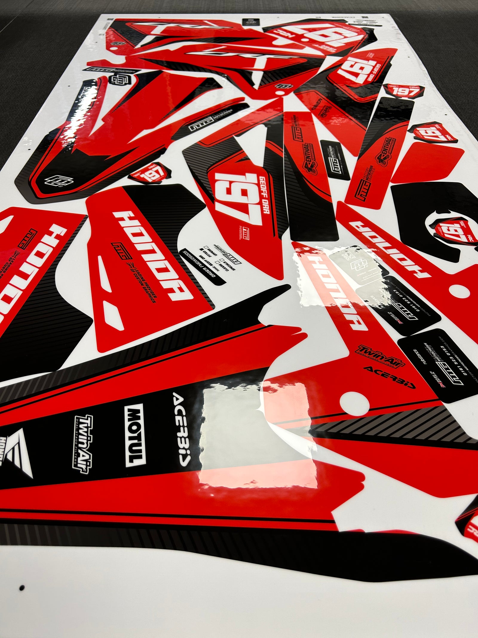 Honda CRF/CR Red Carbon Graphics Kit